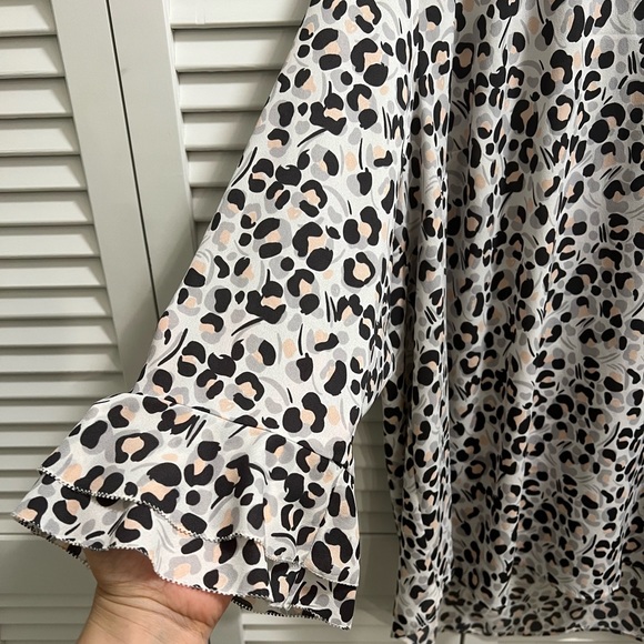 Loft Blouse - Picture 2 of 7